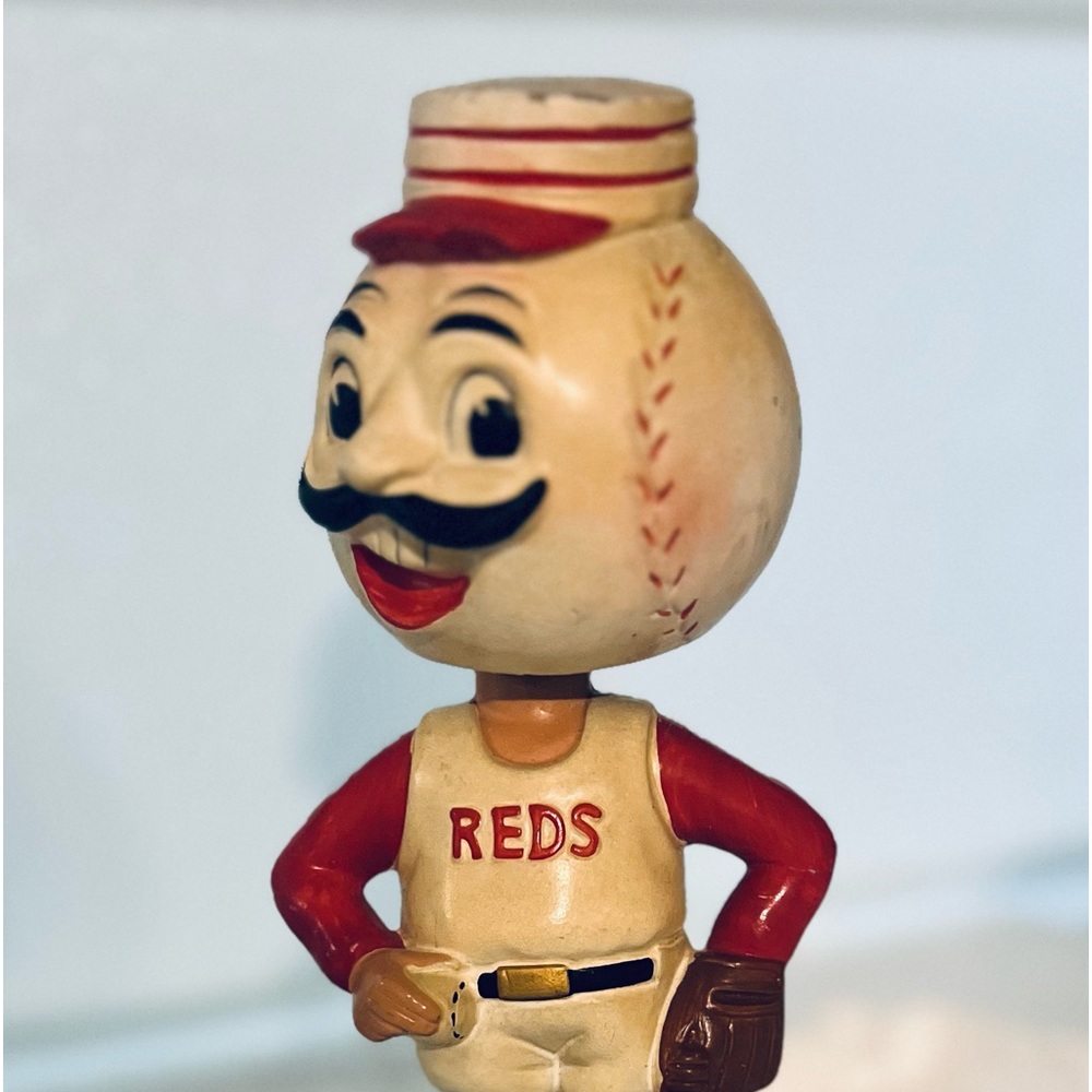 “Vintage 1962 Mr. Baseball Cincinnati Reds Mascot Bobblehead!”